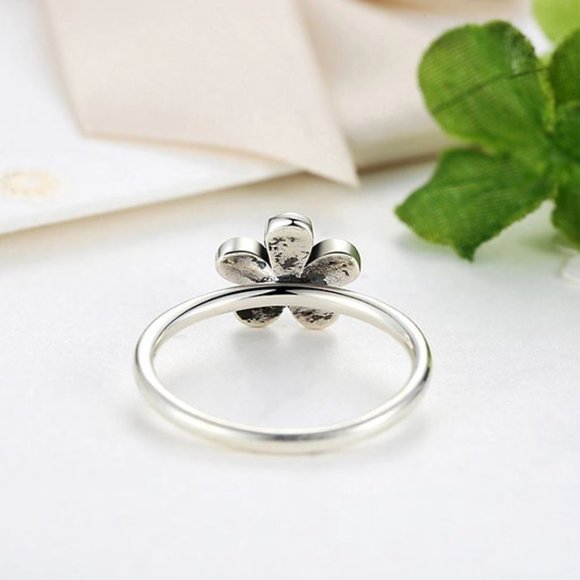 Brand New Girl's Silver Ring R016 - Picture 3 of 3